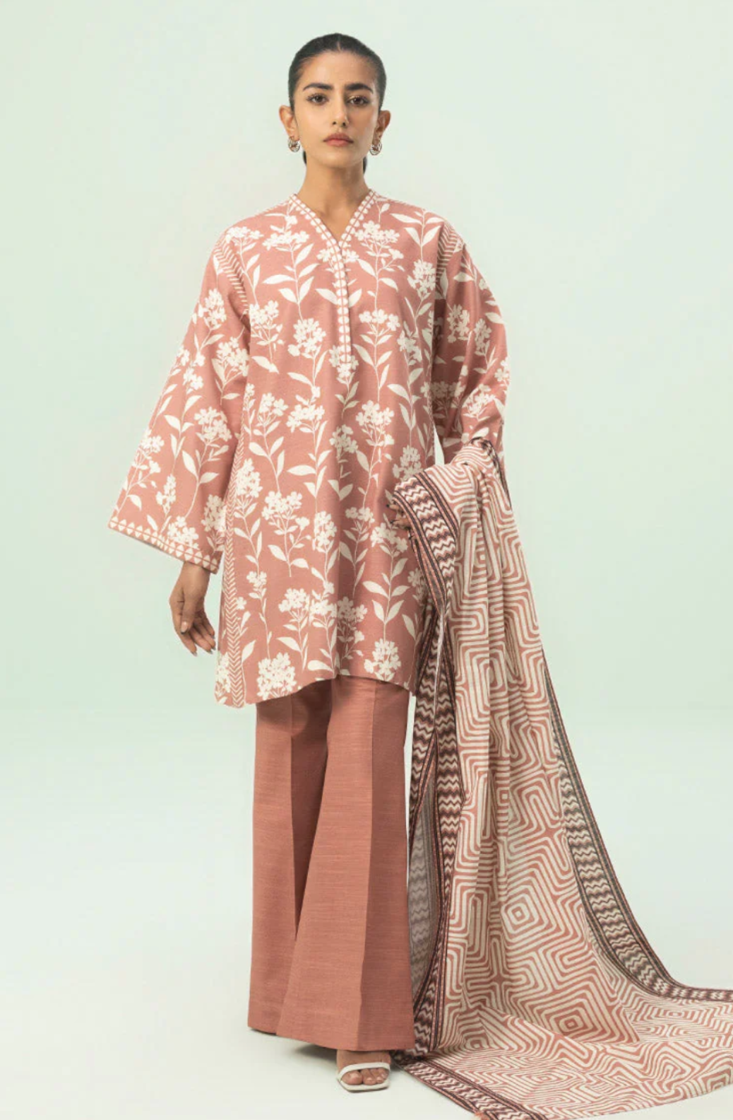 U2D-DY23V6-7WS Unstitched Printed Lawn Collection 2025 Volume-05 by Sa ...